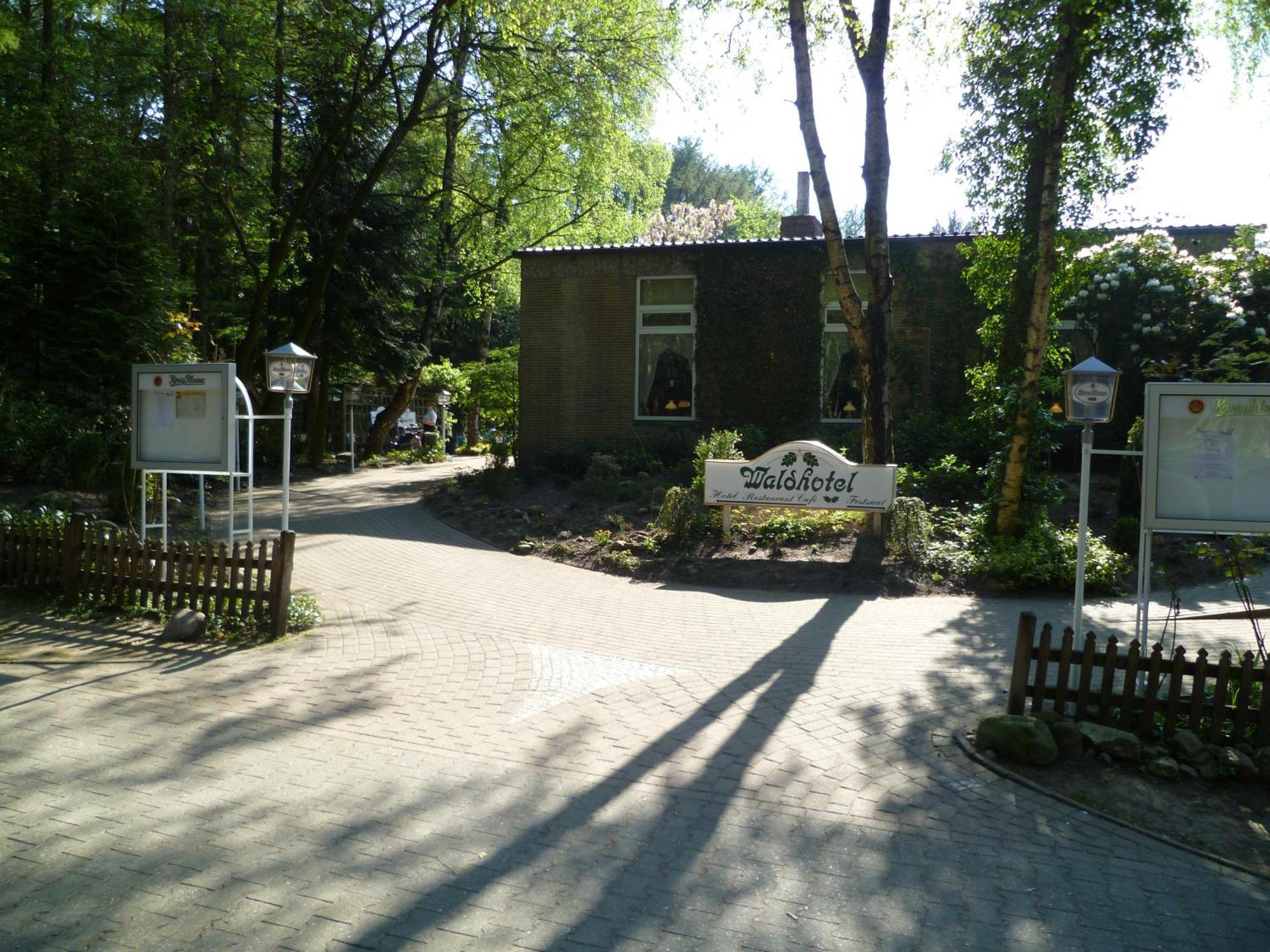 Waldhotel Surwold Екстериор снимка