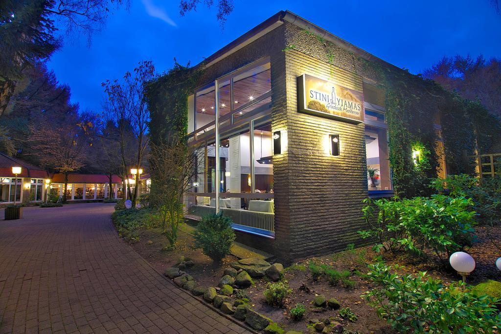 Waldhotel Surwold Екстериор снимка